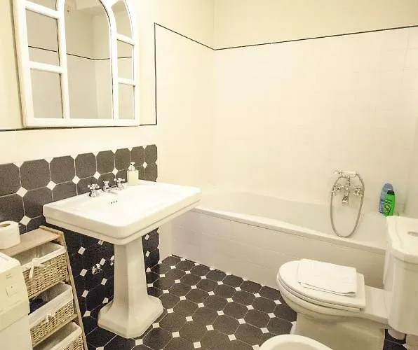 Azeglio Apartment, A Due Passi Da Piazza Maggiore *