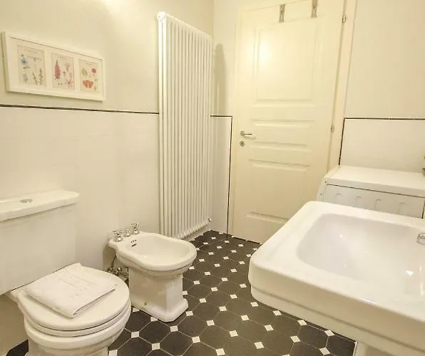 Azeglio Apartment, A Due Passi Da Piazza Maggiore *