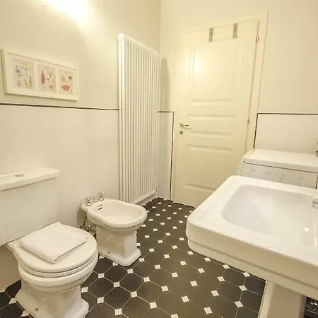 Azeglio Apartment, A Due Passi Da Piazza Maggiore *