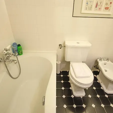 Azeglio Apartment, A Due Passi Da Piazza Maggiore *